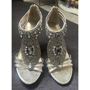 Antonio Melani Silver Bejeweled T-Strap Heels SZ 8 Sandals Coquette Chic Party